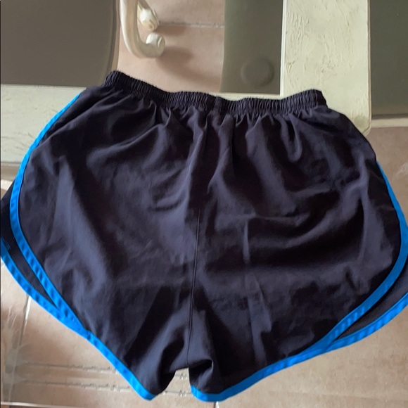 Nike Dri-Fit Running Shorts (Size Small) - Picture 2 of 3